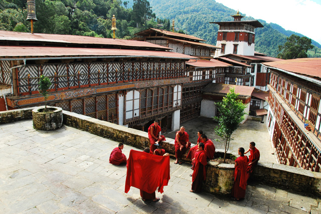 Trongsa Monks